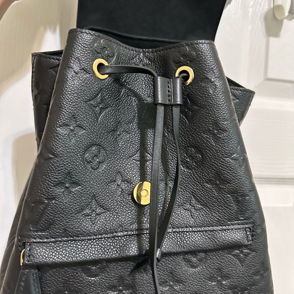 Louis Vuitton backpack - Picture 2 of 8